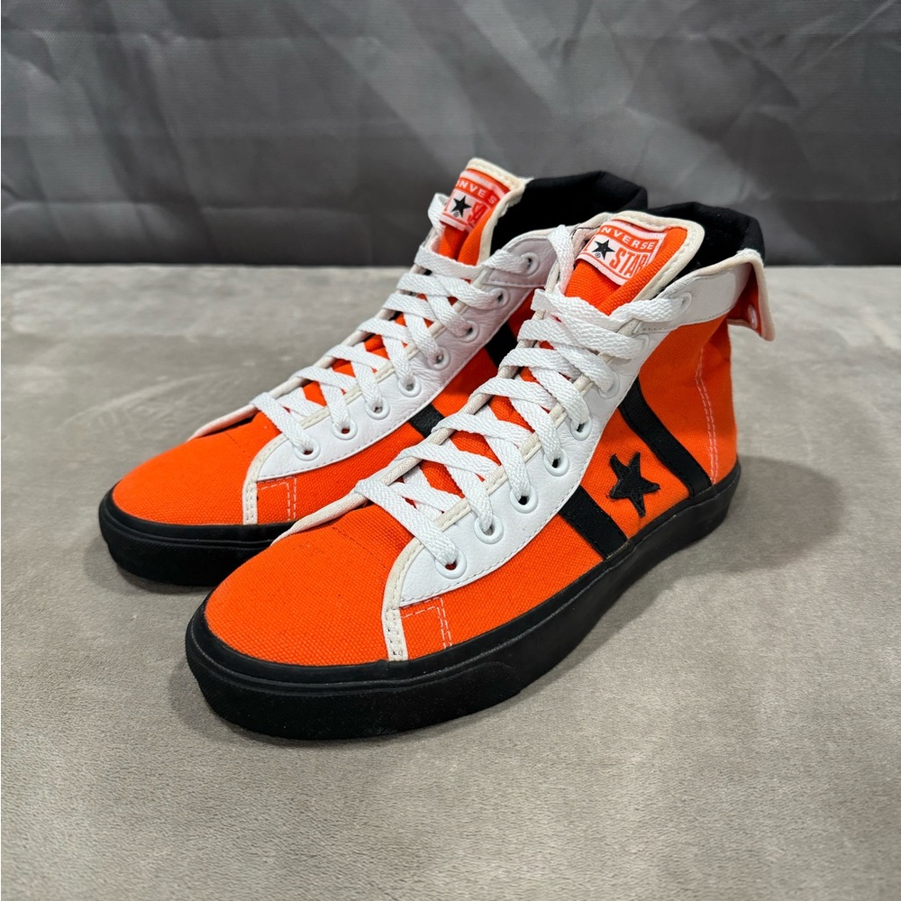 Converse Street Hockey Reissue Women’s size 10. Men’s size 8.5